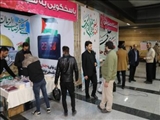 برپایی غرفه های فرهنگی به مناسبت هفته بسیج در ایستگاه متروی میدان ساعت تبریز