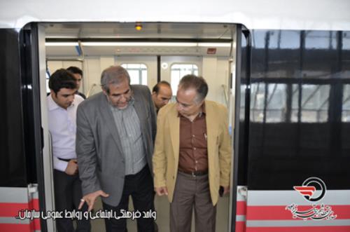 بازدید رئیس شورای اسلامی کلانشهر تبریز(دکتر دبیری) از قطار شهری
